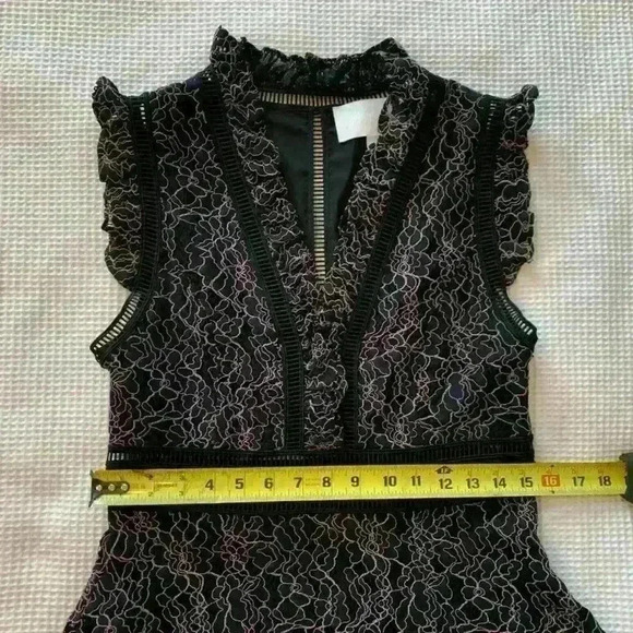 Mare Mare Women’s Gopal Ruffled Lace Dress. Size small - Picture 3 of 6